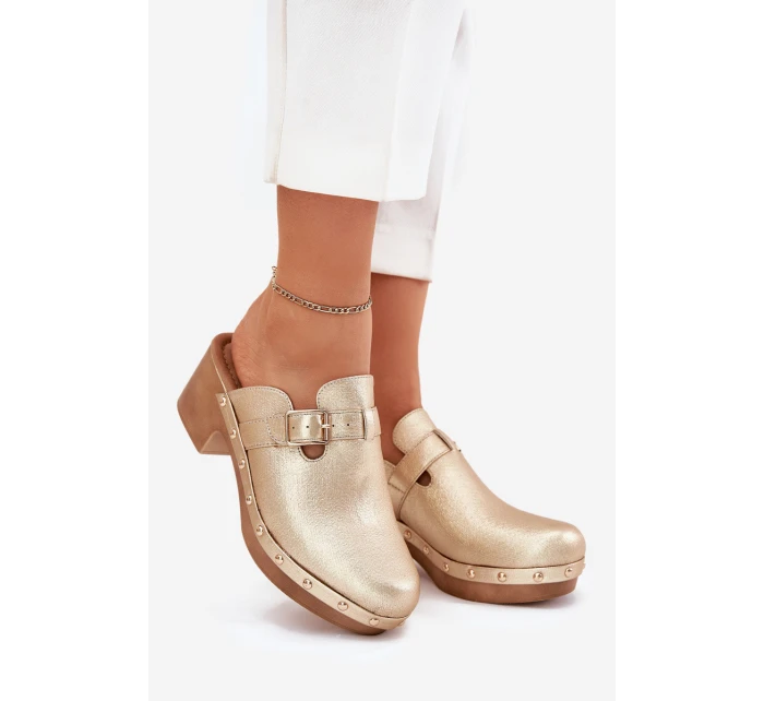 Dámské sandály na podpatku se sponou zlaté model 21700151 - Boto Dámské sandály na podpatku se sponou zlaté model 21700151 - Boto