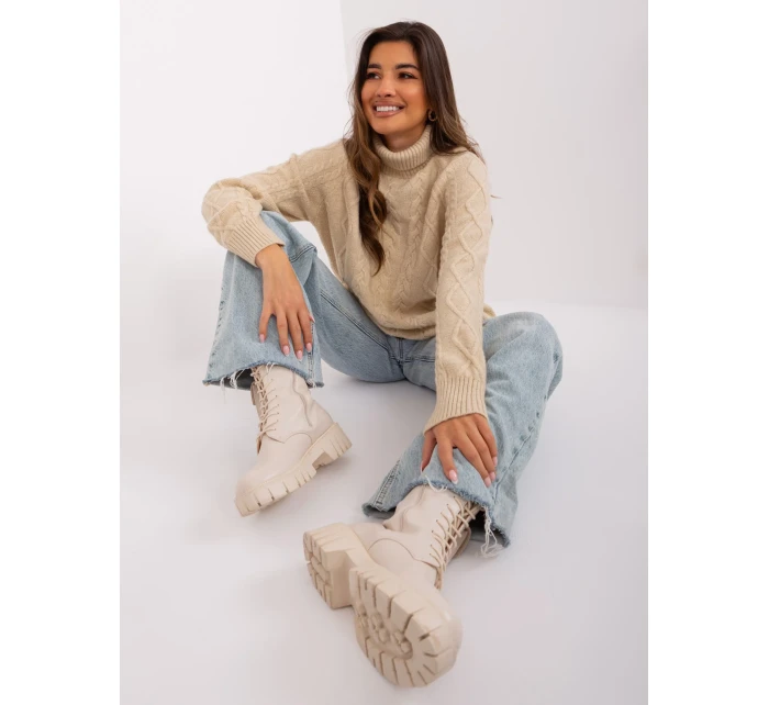 Sweter AT SW beżowy model 19011984 - FPrice Sweter AT SW beżowy model 19011984 - FPrice