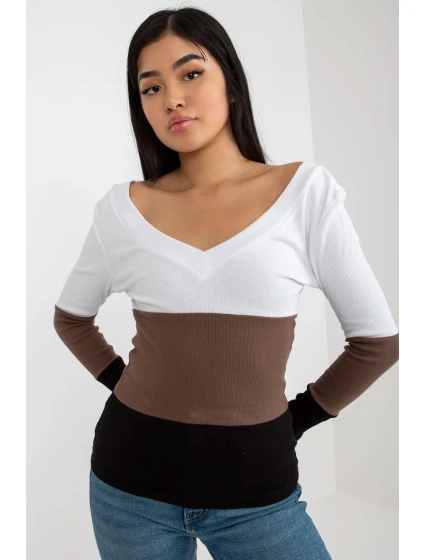 Halenka  model 175088 Rue Paris