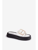 Dámské sandály na masivní platformě s ozdobnou přezkou bílé Zelori Dámské sandály na masivní platformě s ozdobnou přezkou bílé Zelori