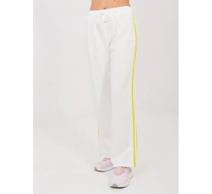 Komplet IT KMPL model 22013736 ecru - FPrice