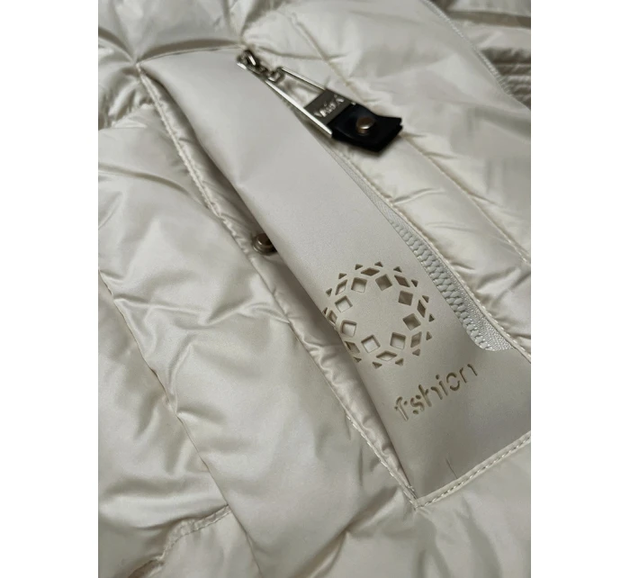 Péřová dámská bunda v barvě ecru s ozdobnými kapsami model 21248788 - Glakate Péřová dámská bunda v barvě ecru s ozdobnými kapsami model 21248788 - Glakate