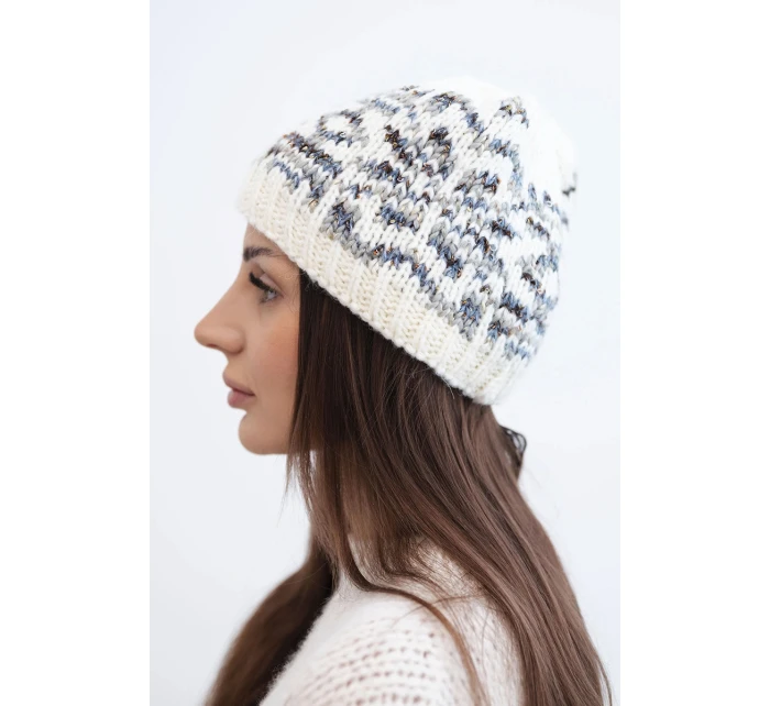 Dámská zimní vlněná čepice s ozdobnými krystalky K399 černá