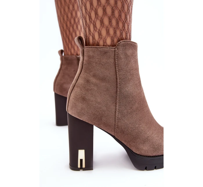 Klasické kožené boty na podpatku hnědé Amy Klasické kožené boty na podpatku hnědé Amy