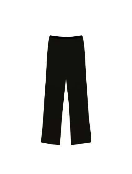 MARGOT DLOUHÉ KALHOTY