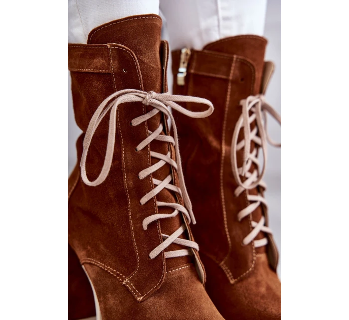 Dámské semišové kozačky na platformě hnědé model 21597730 - Boto