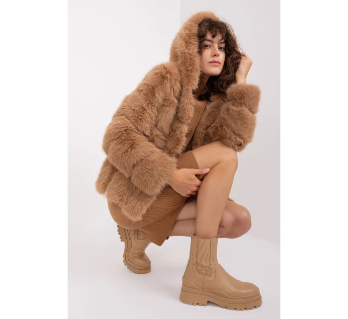 Bunda model 188848 AT Bunda model 188848 AT