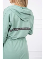 Tmavě mátový plášť s dlouhými zády