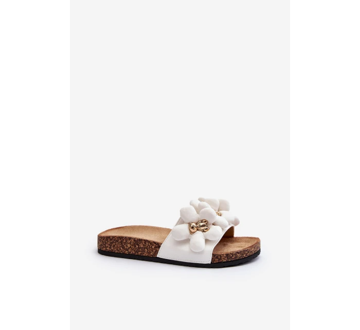 Dámské bílé sandály s ozdobami model 21648519 - Boto