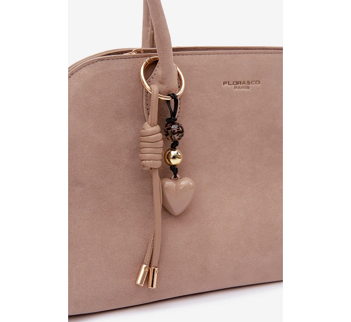 Kabelka s přívěskem a sponami Eko semišová světle béžová Violette