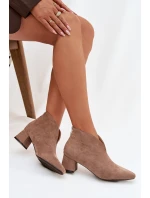 Dámské kotníkové boty na podpatku s prošíváním – béžové Darlisse