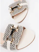 Luxusní sandály bílé dámské na širokém podpatku Luxusní sandály bílé dámské na širokém podpatku