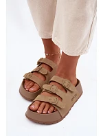 Dámské pantofle na masivní platformě s model 22069656 Big Star Béžové - Big Star Shoes Dámské pantofle na masivní platformě s model 22069656 Big Star Béžové - Big Star Shoes