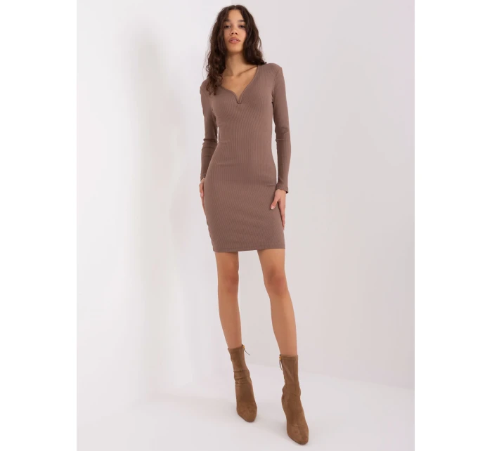 RV SK 9220 šaty.72 hnědá