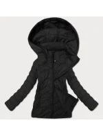 Lehká černá dámská prošívaná bunda s kapucí model 21095900 - J.STYLE Lehká černá dámská prošívaná bunda s kapucí model 21095900 - J.STYLE