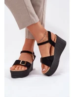 Dámské Sandály Na Klínu S Přezkou Černé model 21696177 - Boto Dámské Sandály Na Klínu S Přezkou Černé model 21696177 - Boto