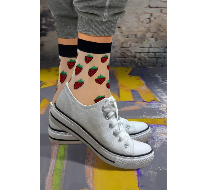 NYLONOVÁ PONOŽKA NYLONOVÁ PONOŽKA