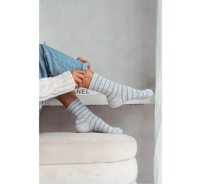 Dámské ponožky bez tlaku v tenkých proužcích 0200.059 Dámské ponožky bez tlaku v tenkých proužcích 0200.059