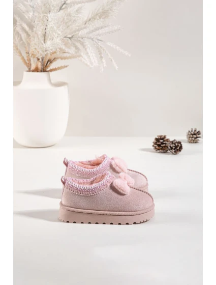 Dětské sněhule s výšivkou a mašličkou Daven – růžové Dětské sněhule s výšivkou a mašličkou Daven – růžové