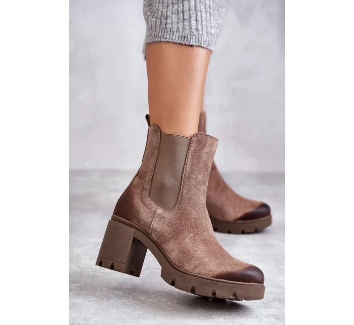 Dámské semišové boty na platformě Béžove model 21598697 - Boto
