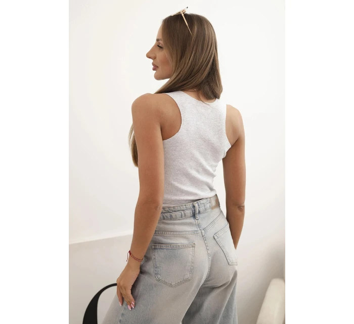 Dámská pruhovaná top na ramínkách s ozdobnou nášivkou světle šedá