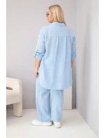 Dámský komplet Plus Size s košilí na knoflíky a s kalhotami se širokými nohavicemi modrý model 22069919 - K-Fashion Dámský komplet Plus Size s košilí na knoflíky a s kalhotami se širokými nohavicemi modrý model 22069919 - K-Fashion