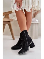 Zdobené Ažurové Kotníkové Boty Dámské Na Podpatku Z Eko Semiše Černé S.Barski Zdobené Ažurové Kotníkové Boty Dámské Na Podpatku Z Eko Semiše Černé S.Barski