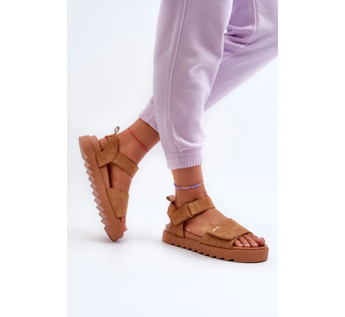 Dámské semišové sandály na platformě Big Star model 21655477 Hnědé - Big Star Shoes