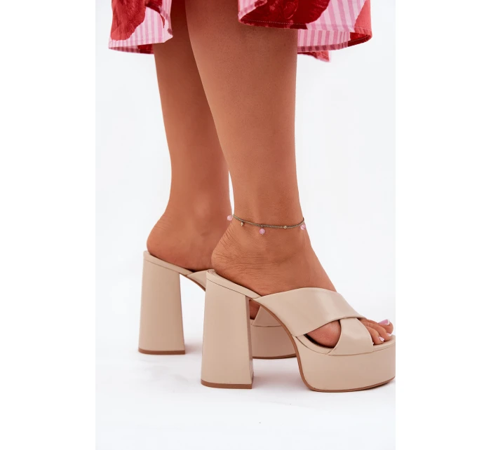 Dámské Klapky Na Platformě A Podpatku Béžové model 21688158 - Boto Dámské Klapky Na Platformě A Podpatku Béžové model 21688158 - Boto