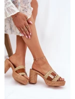 Kožené Dámské Sandály Na Podpatku S Přezkou A Pletením Hnědé model 21697435 - Zazoo Kožené Dámské Sandály Na Podpatku S Přezkou A Pletením Hnědé model 21697435 - Zazoo