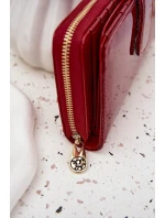 Lakovaný dámský peněženka se zlatým detailem červený Evlinne Lakovaný dámský peněženka se zlatým detailem červený Evlinne