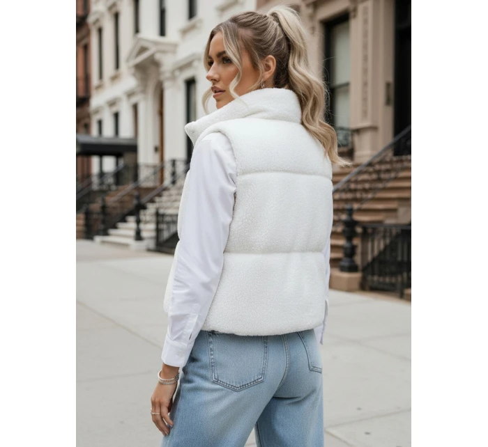 Dámská krémová vesta z ovčí kůže BEEWARM FashionStreet TY3801