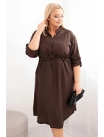 Dámská viskózová suknička Plus Size s knoflíky a vázáním v pase hnědá