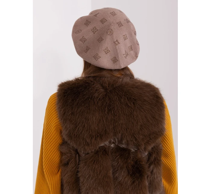 Czapka AT CZ model 18987365 ciemny bezowy - FPrice Czapka AT CZ model 18987365 ciemny bezowy - FPrice