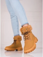 Výborné dámské kotníčkové boty hnědé na plochém podpatku Výborné dámské kotníčkové boty hnědé na plochém podpatku