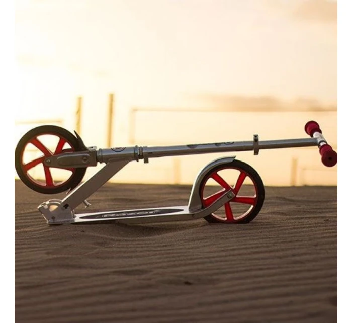 Koloběžka Razor A5 Lux 13073001 (stříbrná barva) Koloběžka Razor A5 Lux 13073001 (stříbrná barva)