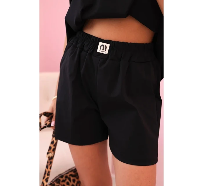 Dámský komplet s volánem – halenka s krátkým rukávem a šortky s gumičkou černý