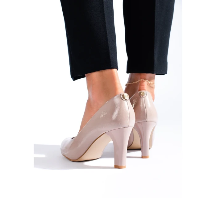 Krásné hnědé dámské lodičky na širokém podpatku Krásné hnědé dámské lodičky na širokém podpatku