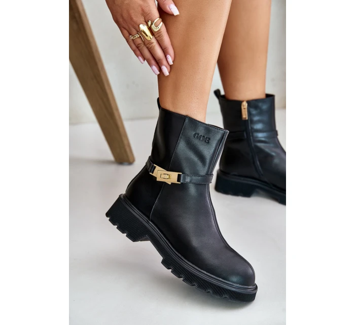 Kožené dámské boty s páskem zateplené model 21673849 Černé - Goe