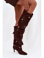 dámské kozačky na jehlovém podpatku se zlatými ozdobami hnědé model 21757799 - Boto