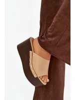 Dámské nazouváky na platformě s béžové model 21918817 - Boto Dámské nazouváky na platformě s béžové model 21918817 - Boto