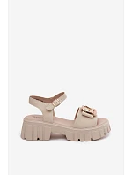 Kožené dámské sandály na platformě s přezkou Vinceza Béžové