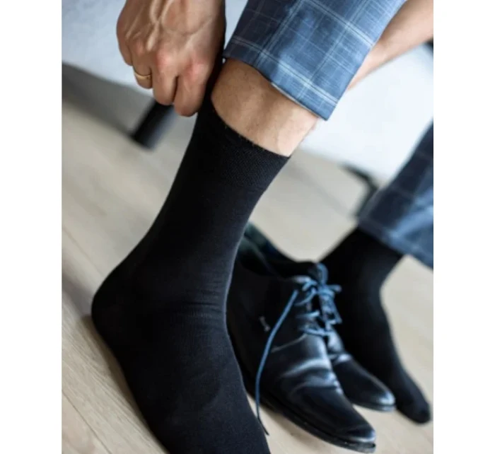 Hladké pánské ponožky Wola W94.00 Perfect Man Hladké pánské ponožky Wola W94.00 Perfect Man