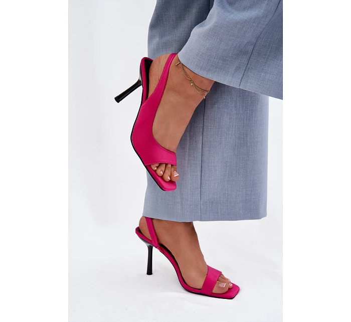 Dámské sandály na podpatku fuchsiová model 22039885 - Boto