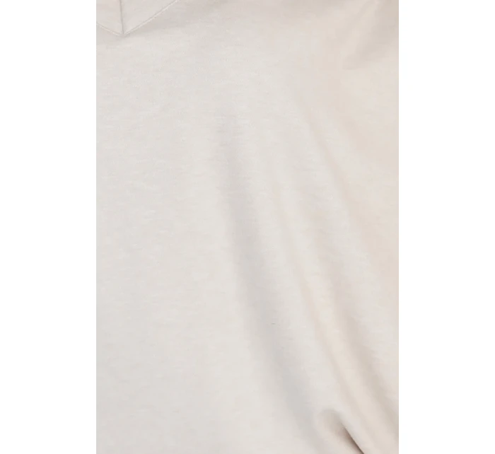 Béžové teplé dámské netopýří šaty s výstřihem model 20614722 - numoco Béžové teplé dámské netopýří šaty s výstřihem model 20614722 - numoco