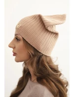 Dámská čepice s proužky a ozdobným knoflíkem s příměsí vlny a modalu camelová Dámská čepice s proužky a ozdobným knoflíkem s příměsí vlny a modalu camelová