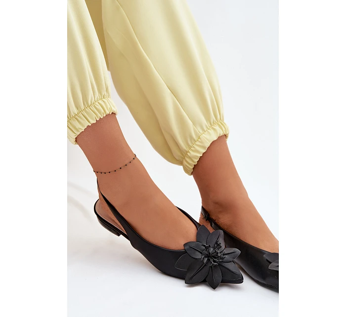 Dámské sandály na nízkém podpatku s dekorativním květem Černé Telivette