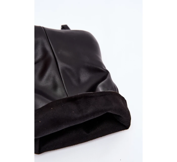 Dámské boty na nízkém podpatku s volnou cholewką – černé Jessalia Dámské boty na nízkém podpatku s volnou cholewką – černé Jessalia