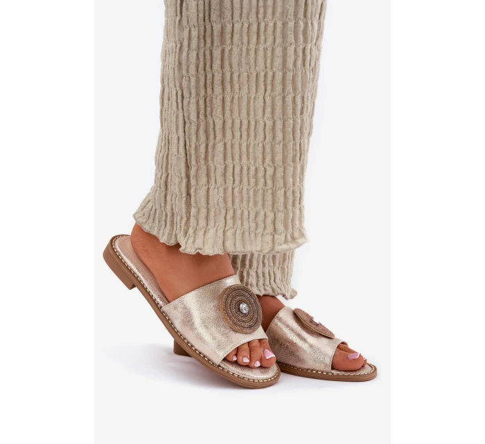 Dámské Pantofle Na Plochém Podpatku S Dekorací model 21696765 Zlaté - S.Barski