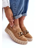 Zamszové dámské polobotky na platformě s ozdobou tmavě béžové Lewski model 21636657 - Boto